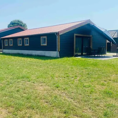 Ut-huuske 別荘 Westerbeek