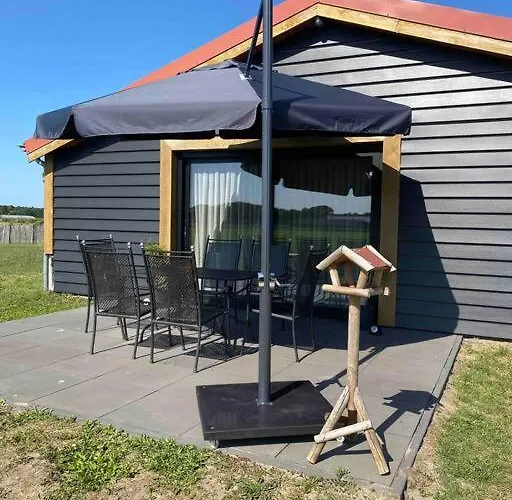 Holiday home Ut-huuske *