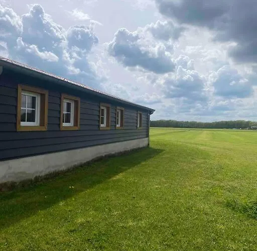 Ut-huuske Holiday home Westerbeek